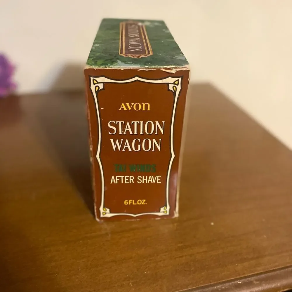 Vintage Avon 1923 Station wagon empty bottle with box